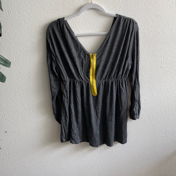 Liz Lang maternity tip with yellow detail - Picture 2 of 5